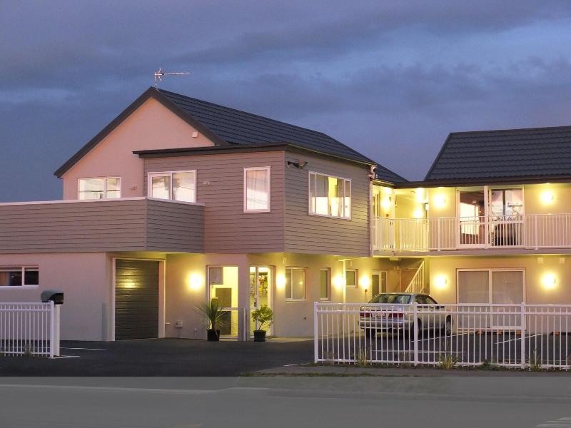 101 Stars Motel image