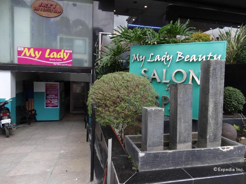 Blueberry Tourist Hotel image