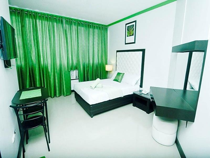Green Banana Business Hotel image