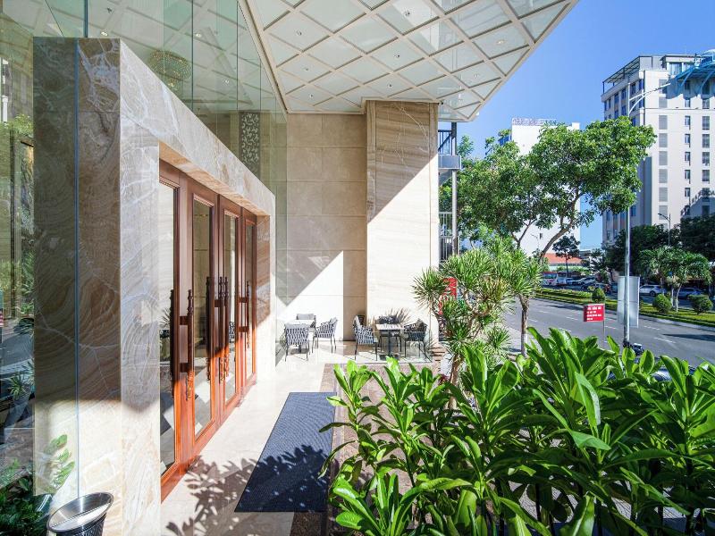 Luxtery Hotel image