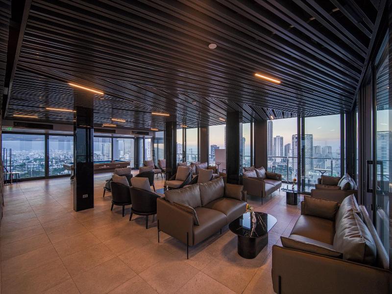 Luxtery Hotel image