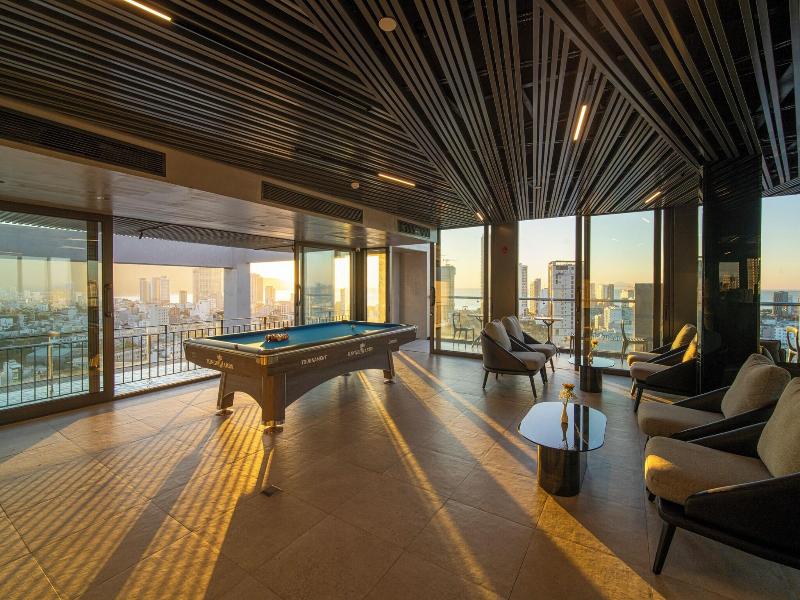 Luxtery Hotel image