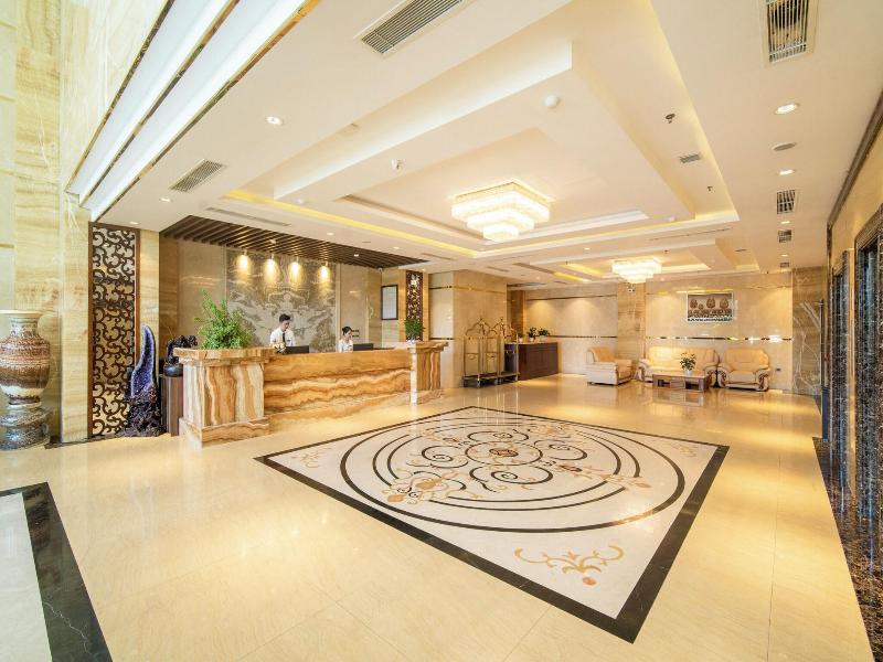 Luxtery Hotel image