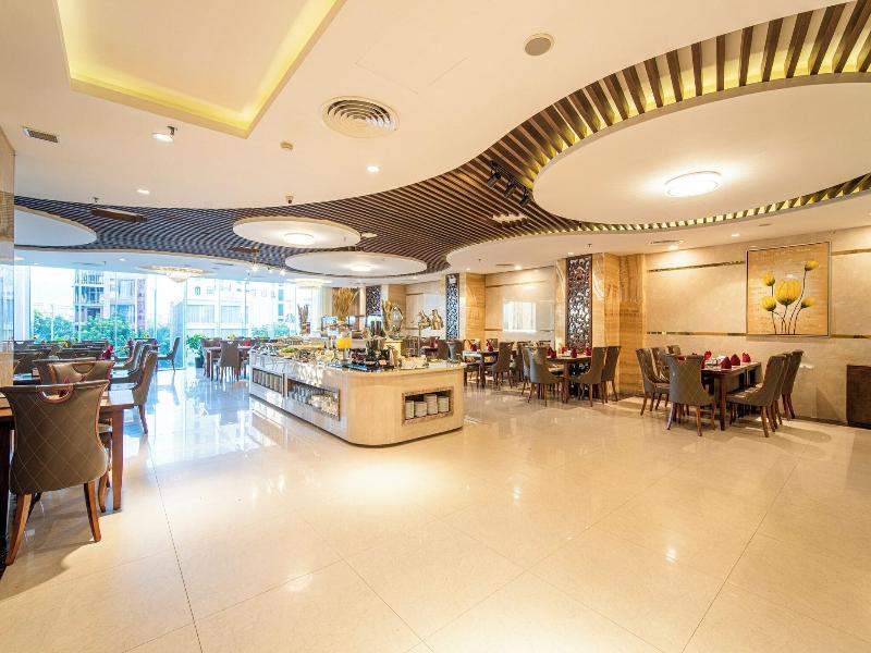 Luxtery Hotel image