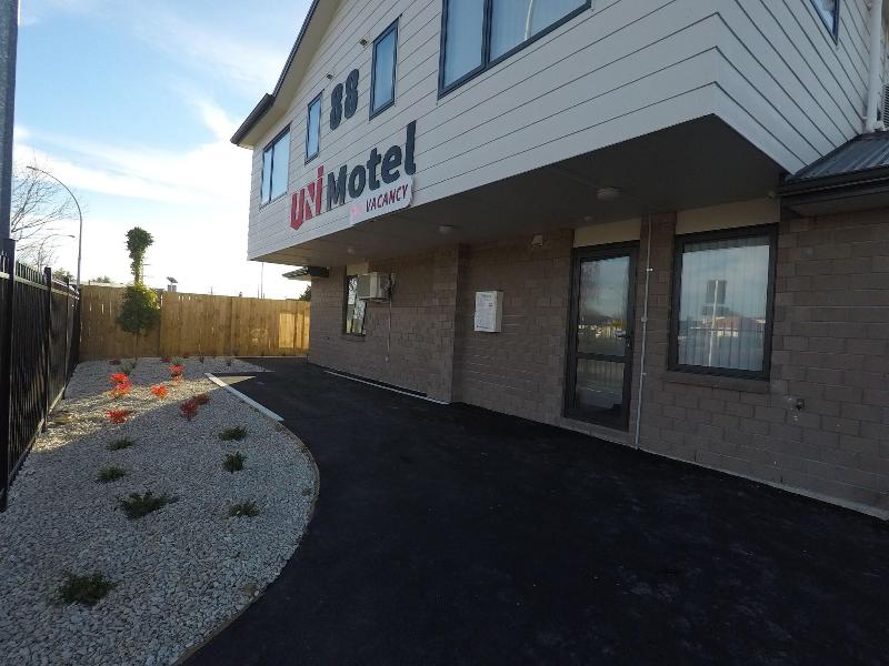 Uni Motel