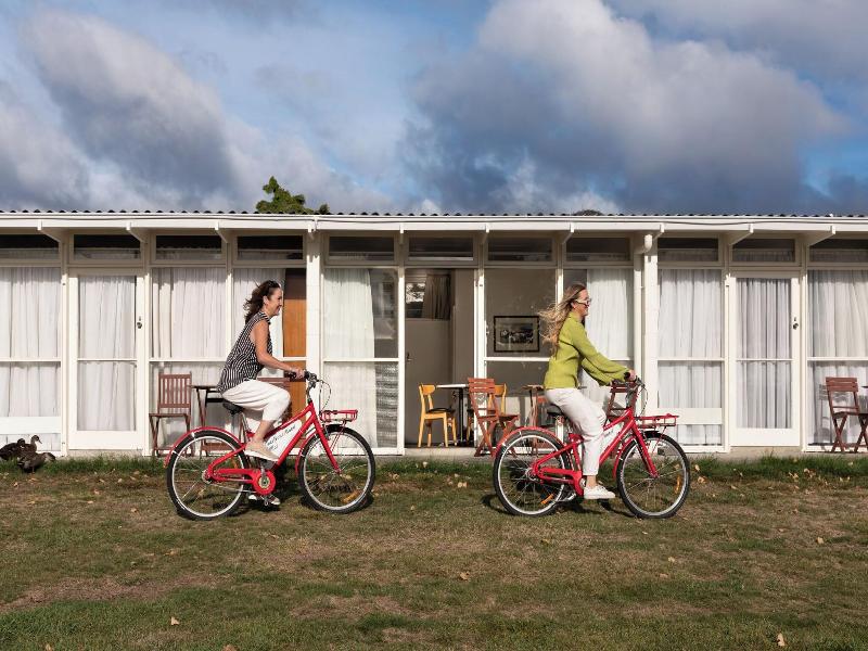 Riverfront Motel Villas