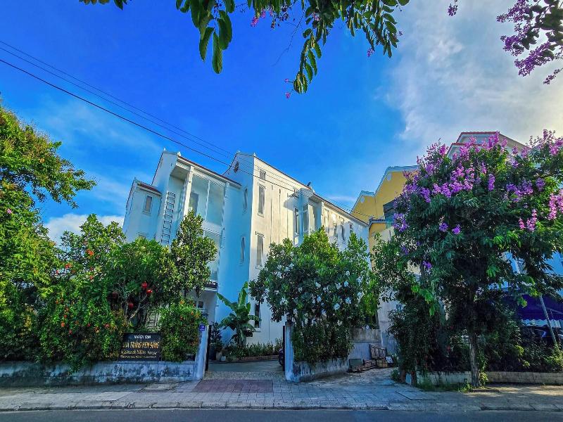 Riverside White House Villa image
