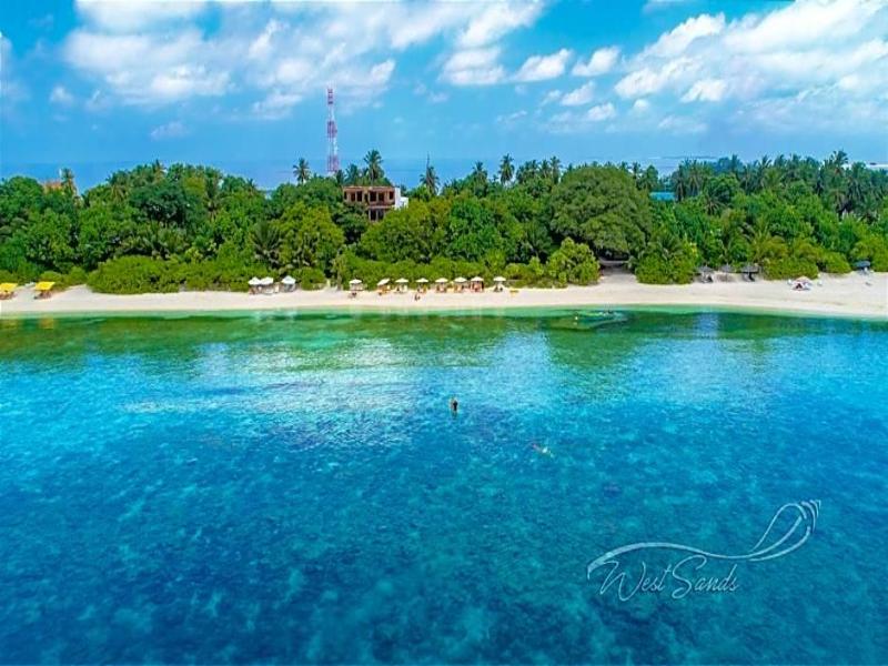 West Sands Ukulhas image
