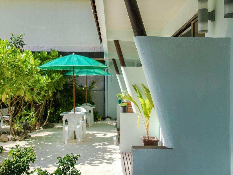 Salt Beach Hotel At Maafushi image