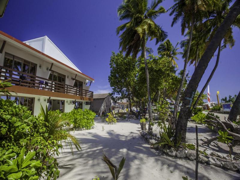 Salt Beach Hotel At Maafushi image