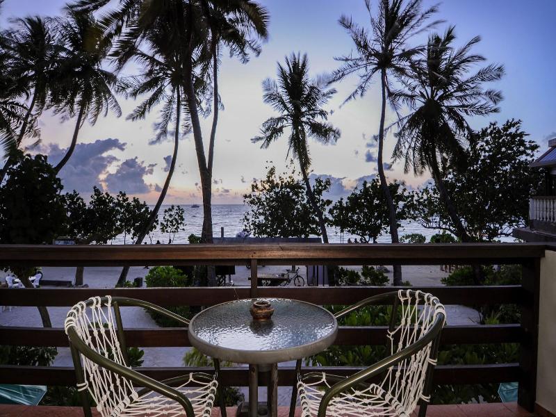 Salt Beach Hotel At Maafushi image