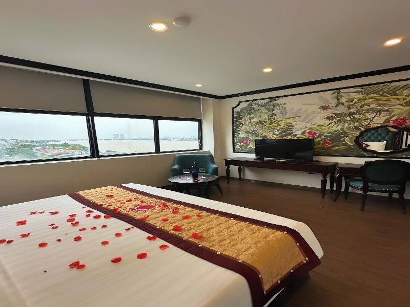 Sunrise Hanoi Hotel image