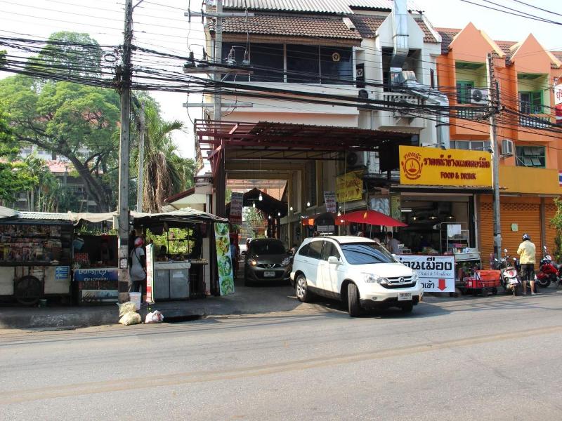 Zen Rooms Mon Muang