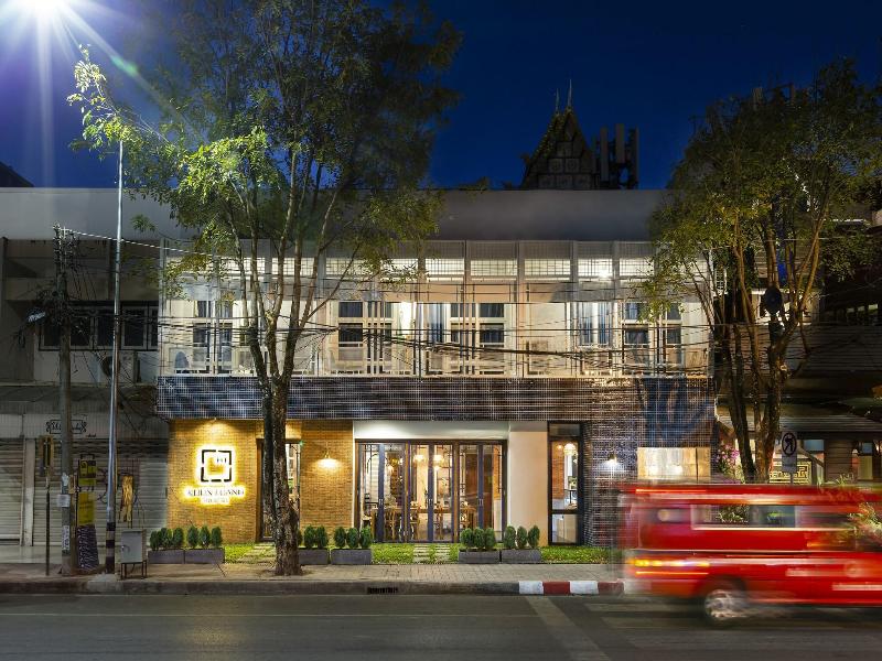 Khunluang Hostel