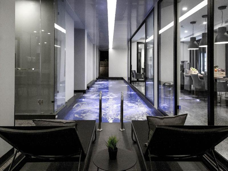 Crew Hotel image