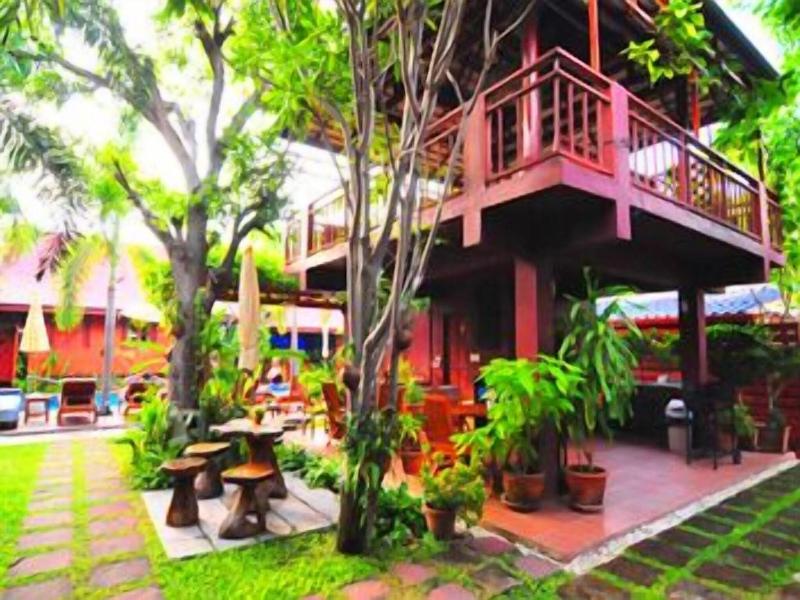 Ruen Kanok Thai House image