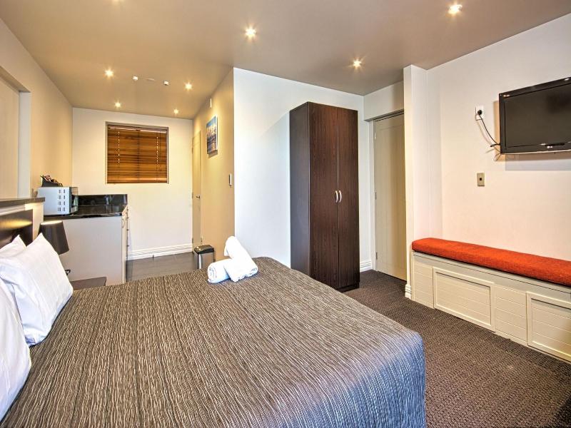 Autoline Motel image