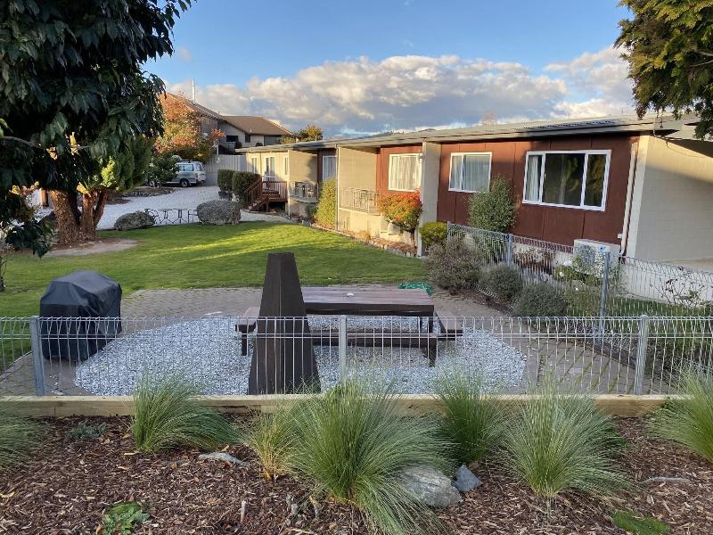 Manuka Crescent Motel image