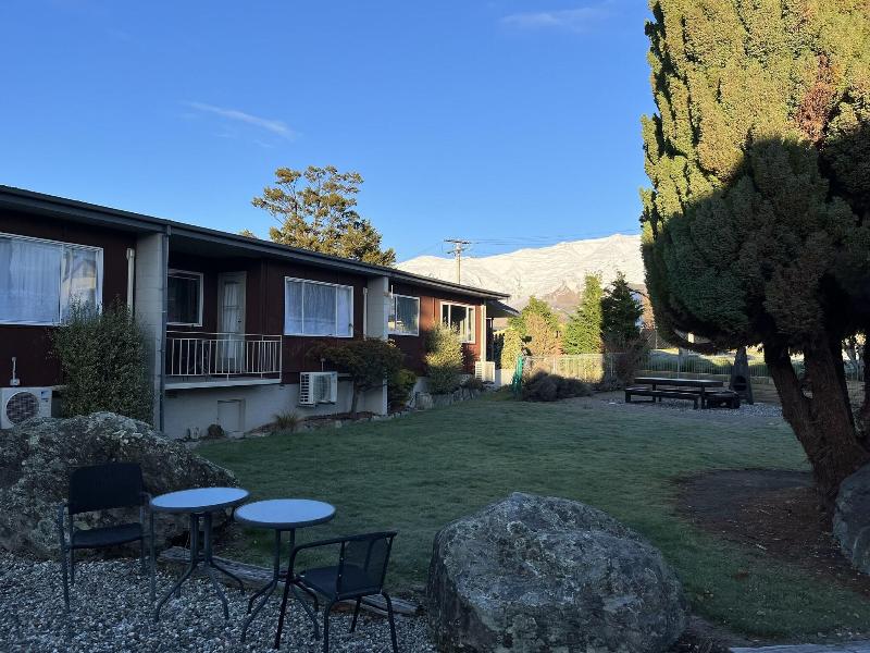 Manuka Crescent Motel image