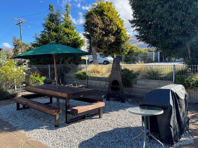 Manuka Crescent Motel image