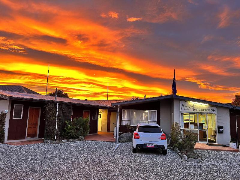 Manuka Crescent Motel image