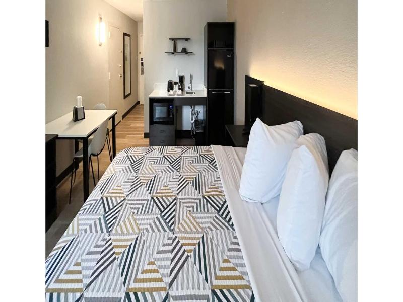 DOUBLE KING BED NON SMOKING