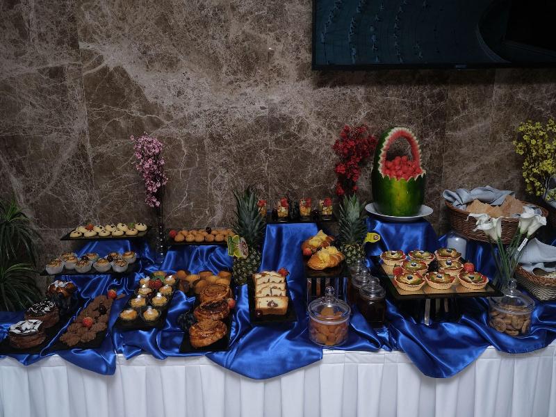 Taj Al Worood Hotel — restaurant