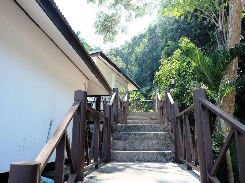 Samed Cliff Resort image