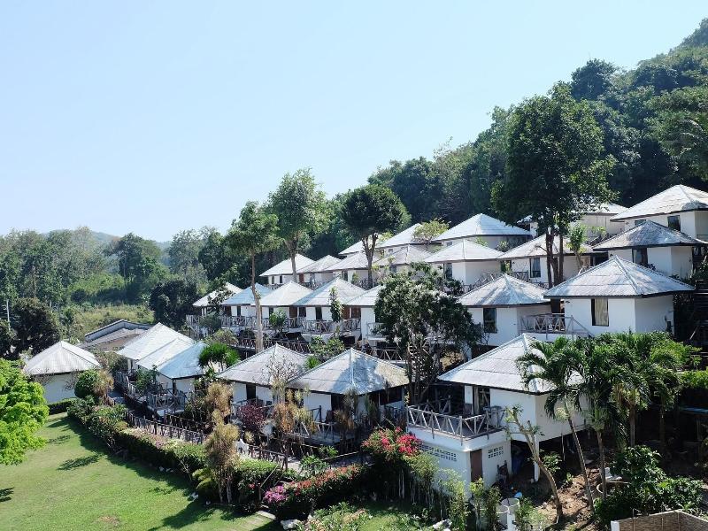 Samed Cliff Resort image