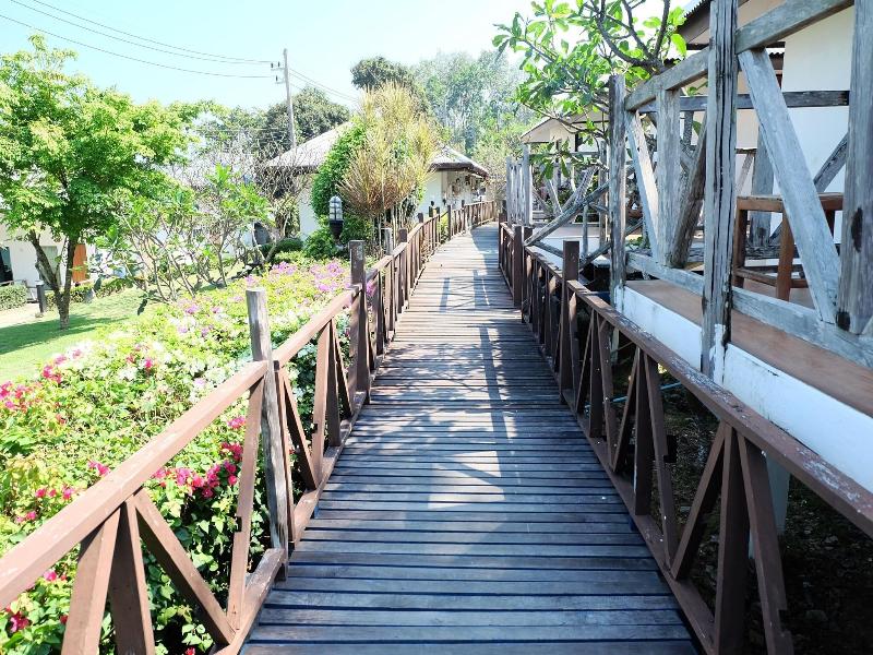 Samed Cliff Resort image