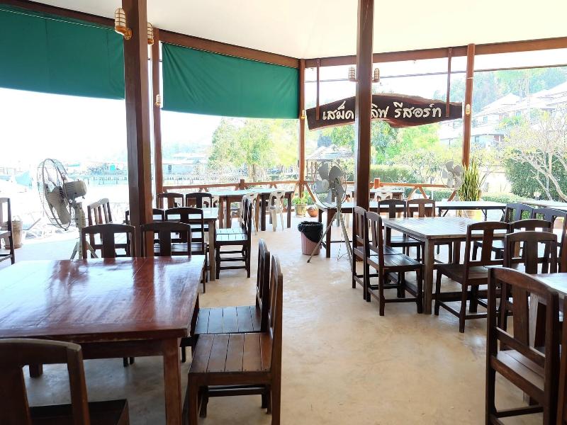 Samed Cliff Resort image