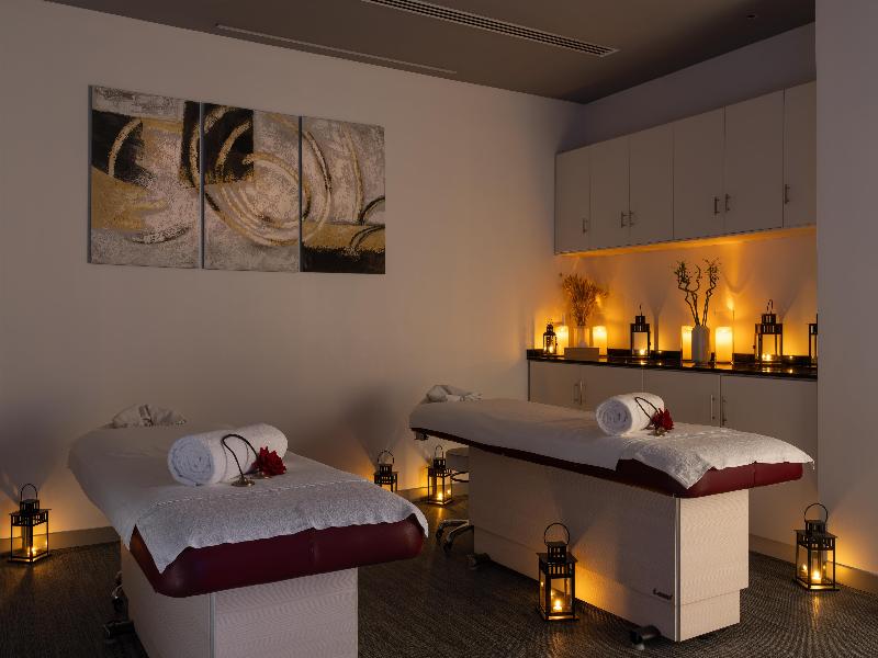 Radisson Red Dubai Silicon Oasis image