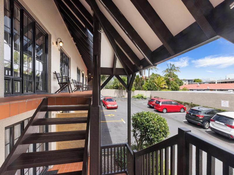 Knights Inn image