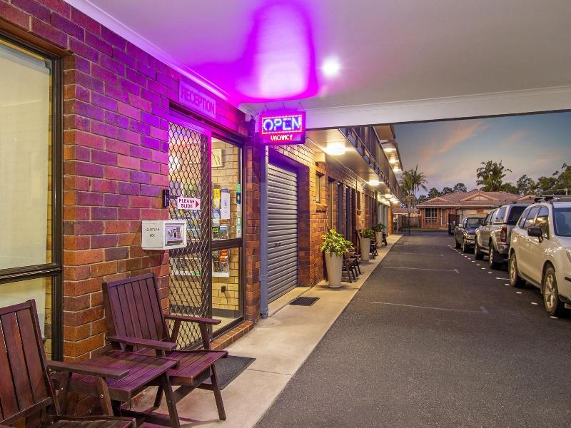 Coast Inn Motel image