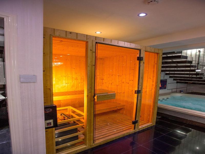 Luks Lofts Hotel Residences image