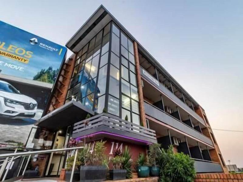 Kingsford Riverside Inn image