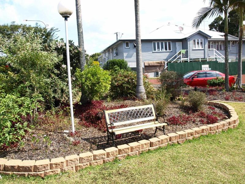 Aaa Lancaster Court Motel image