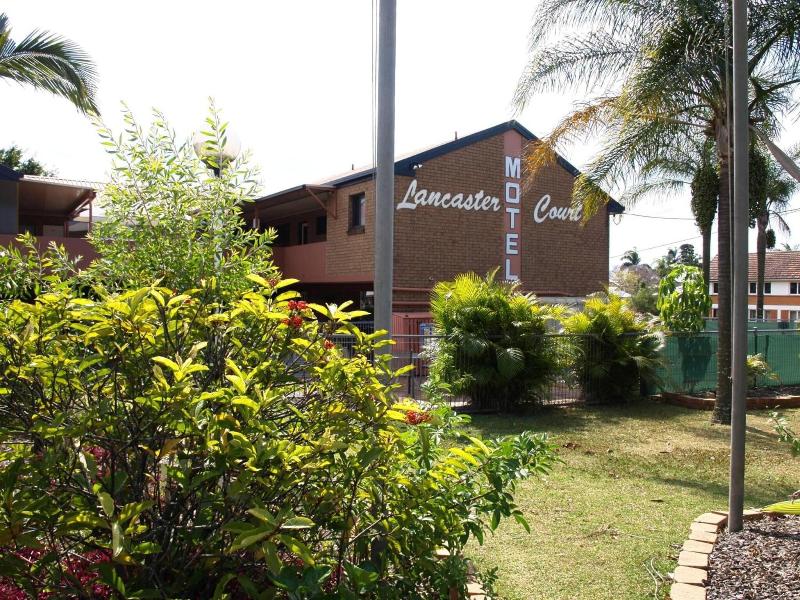 Aaa Lancaster Court Motel image