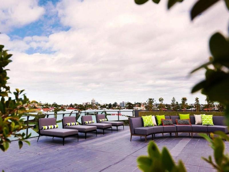 Vine Serviced Apartments image
