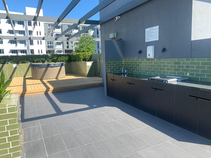 Vine Serviced Apartments image