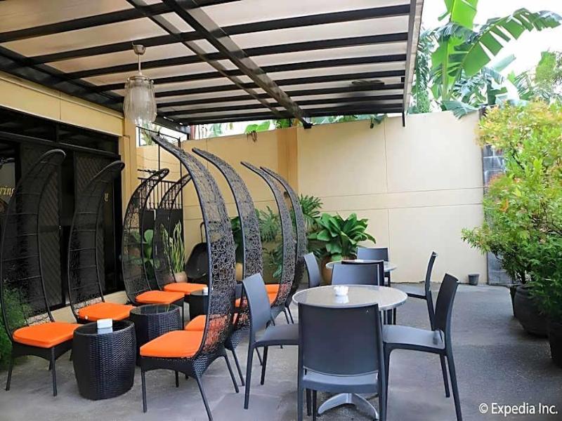Spring Plaza Hotel image