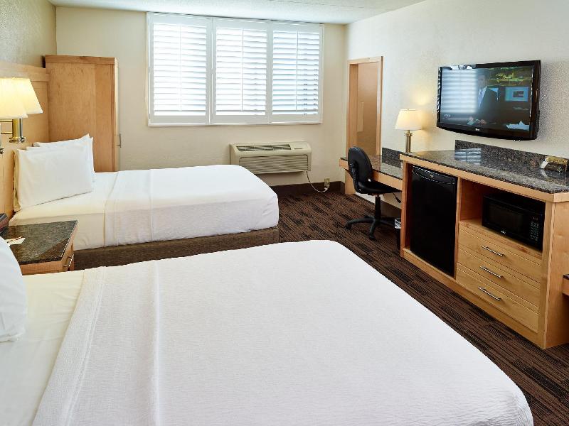 Livinn Hotel Maplewood image