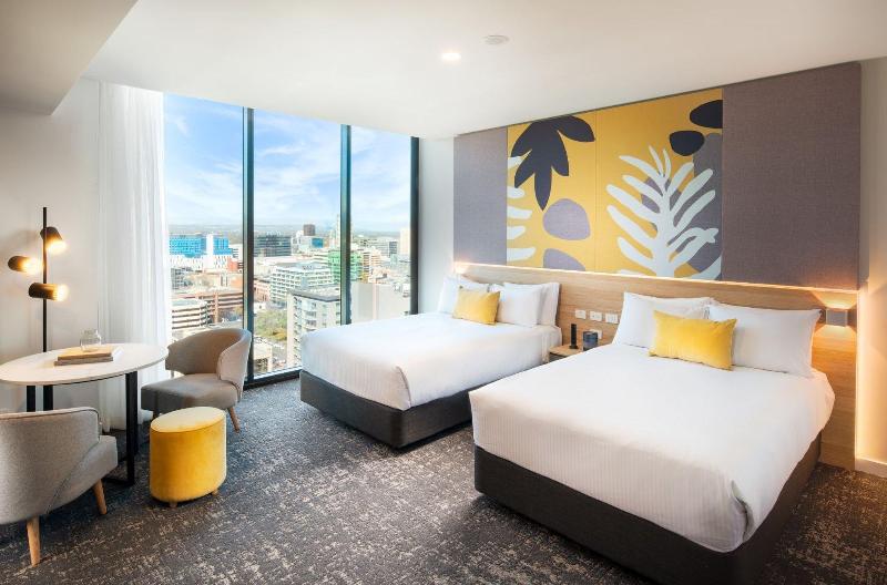 Crowne Plaza Adelaide image