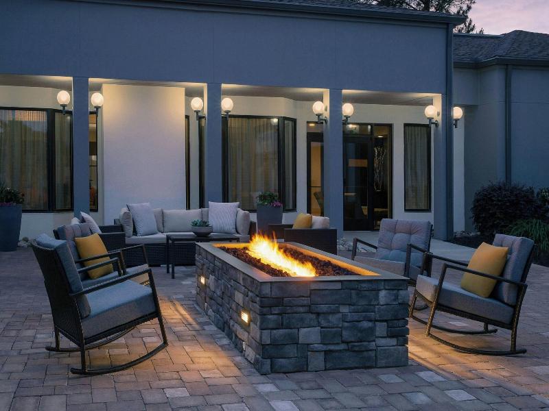 Courtyard Greensboro image