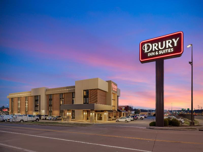 Drury Inn Suites Joplin image
