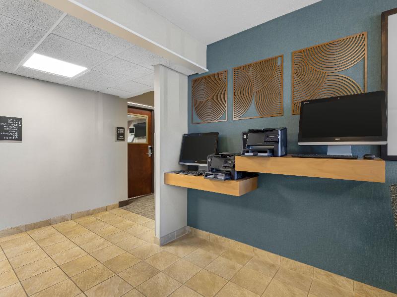 Drury Inn Suites Joplin image