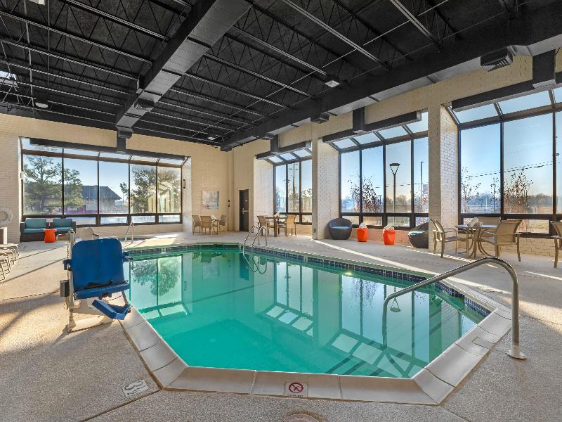 Drury Inn Suites Joplin image