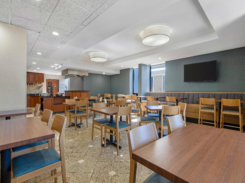 Drury Inn Suites Joplin image