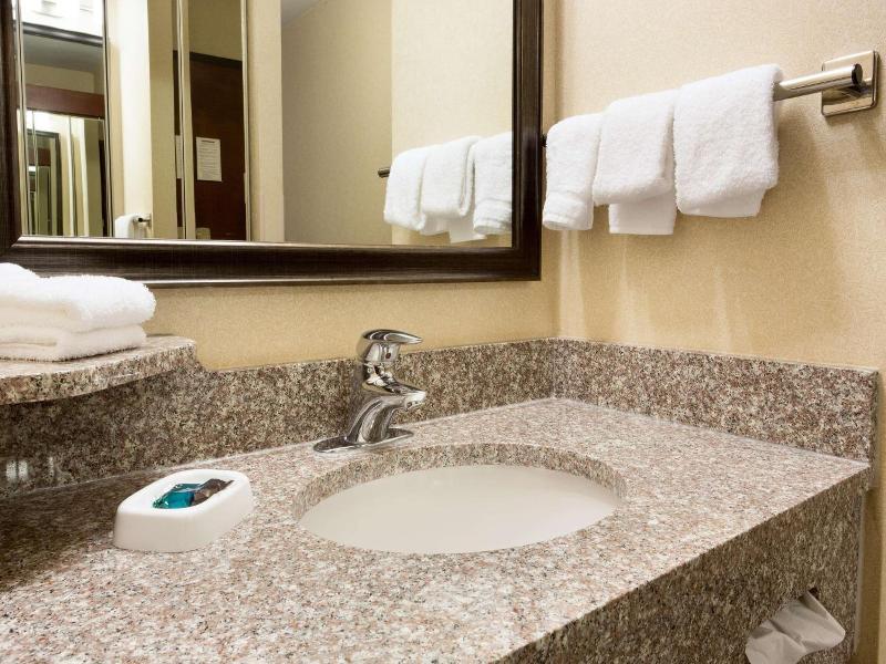 Drury Inn Suites Joplin image