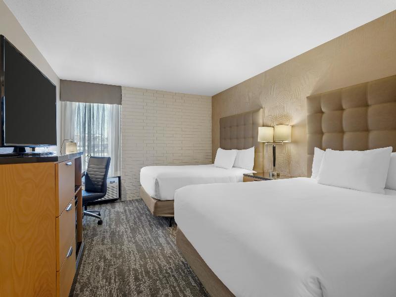 Drury Inn Suites Joplin image